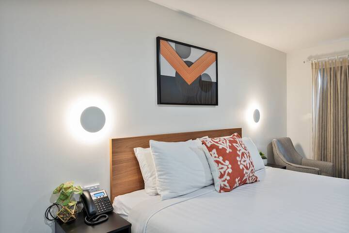 Room 53 of 150