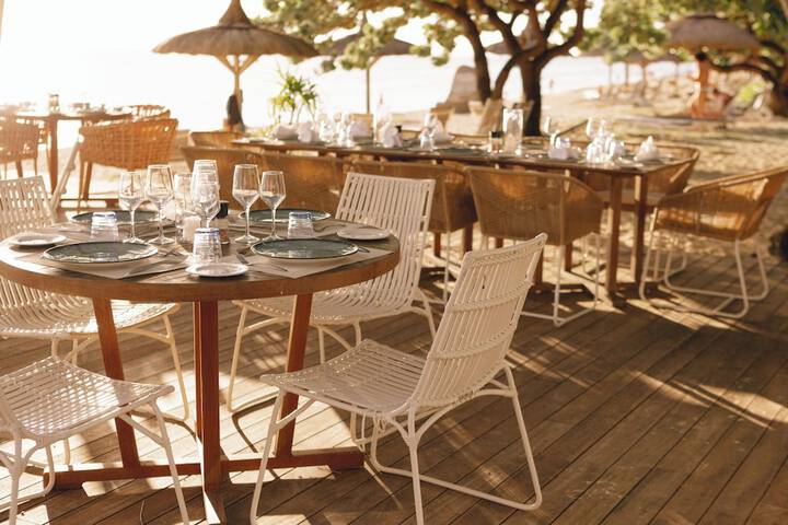 Dining 106 of 148