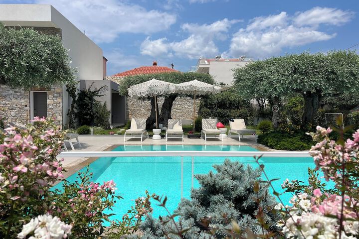 Pool 15 of 22