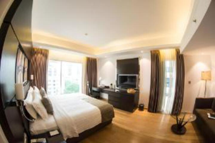 Room 2 of 22