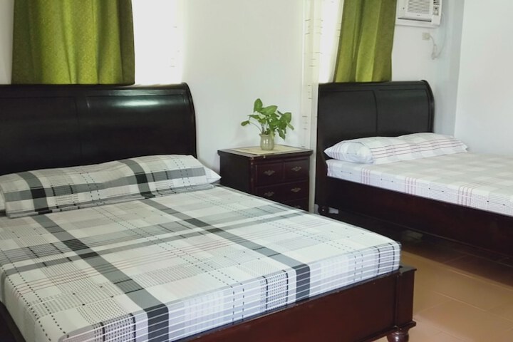 Room 5 of 5
