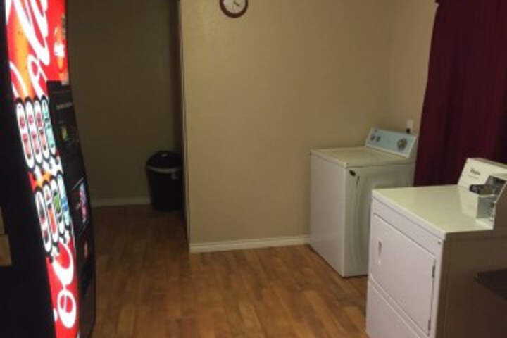 Image of Legacy Oaks Suites
