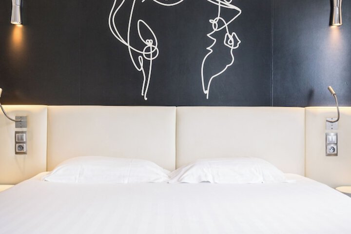 Room 47 of 109