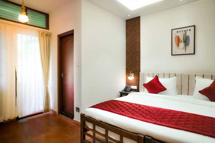 Room 5 of 24