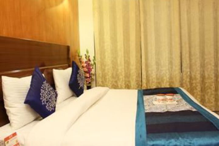 Room 6 of 34
