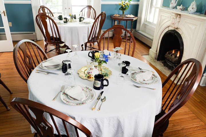 Dining 177 of 282