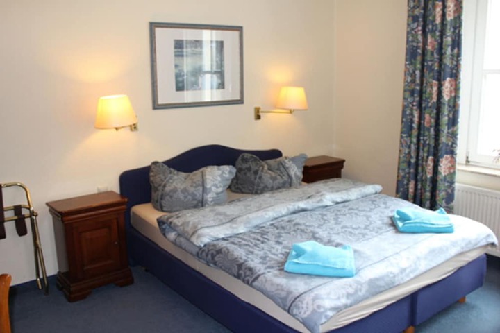Room 3 of 30