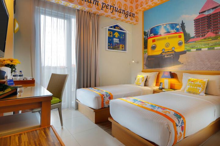 Room 28 of 60