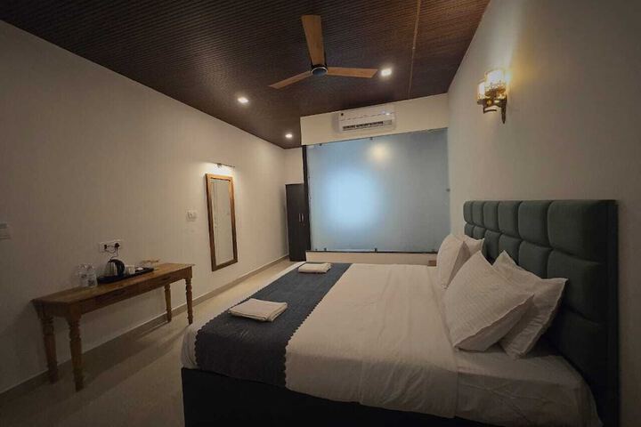 Room 3 of 22