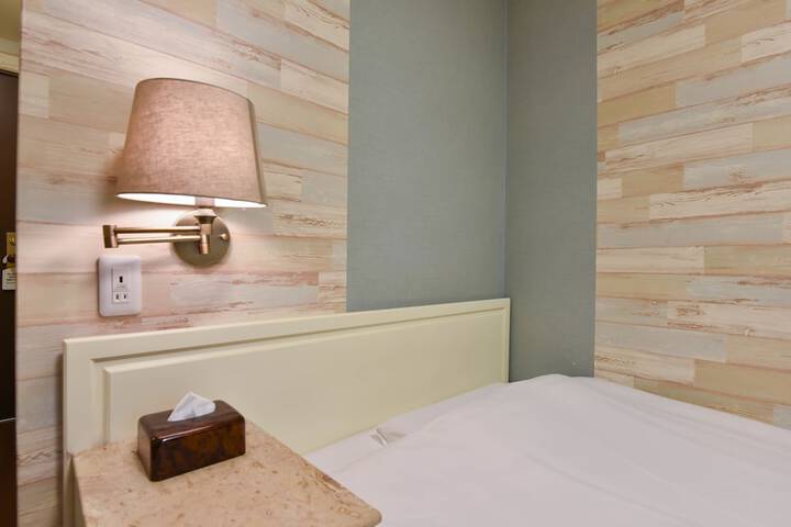 Room 17 of 67