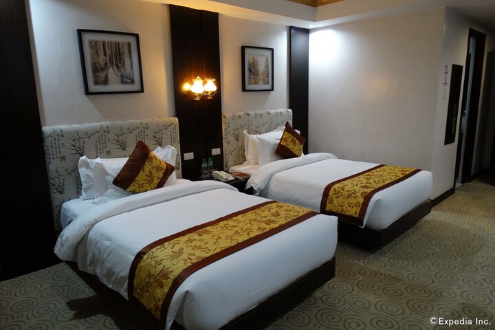 Room 28 of 172
