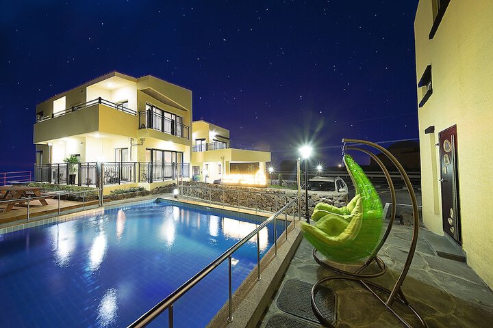Pool 8 of 20