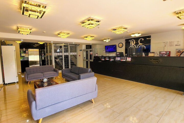 BE Suites Hotel Cali