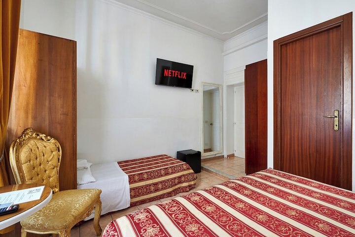 Room 40 of 69