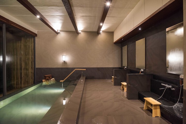 Spa 103 of 193