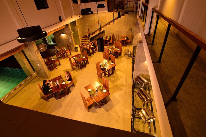 Dining 45 of 63