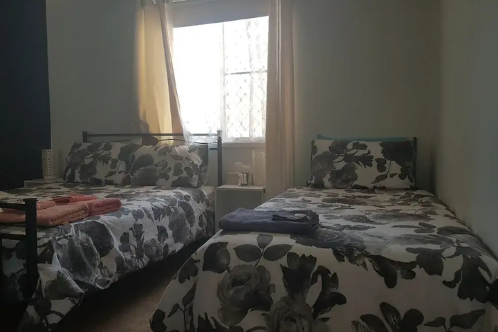 Room 2 of 11