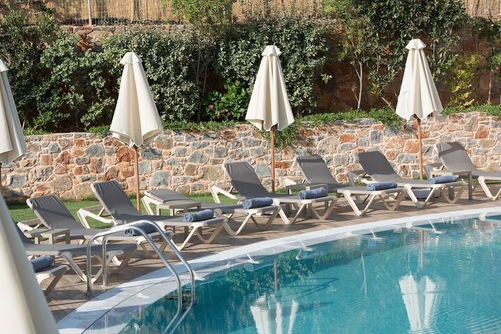 Pool Hotel
