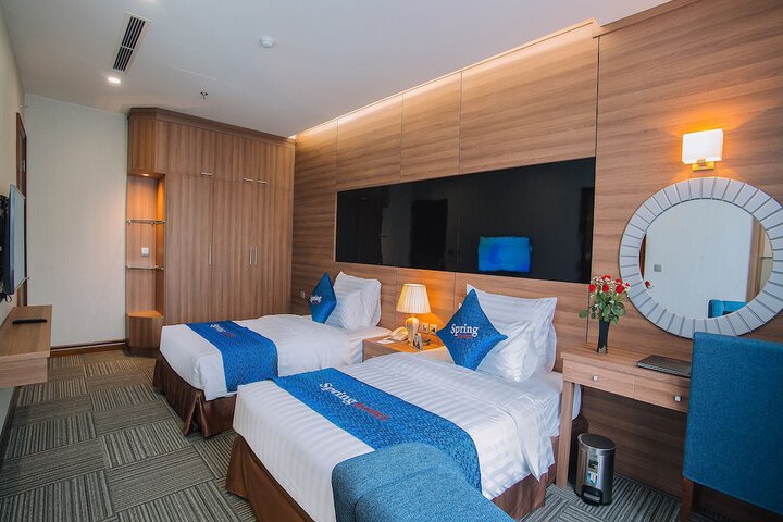 Room 11 of 52