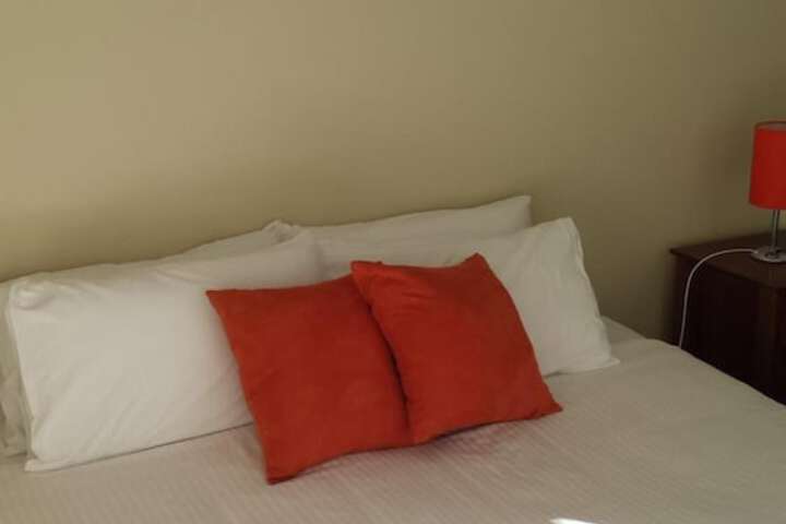 Room 10 of 50