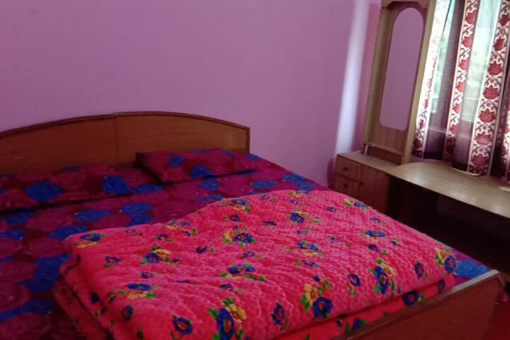 Room 3 of 21
