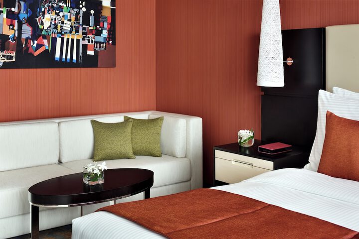 Room 15 of 100