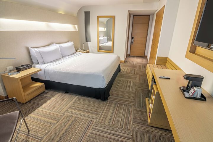 Room 15 of 91