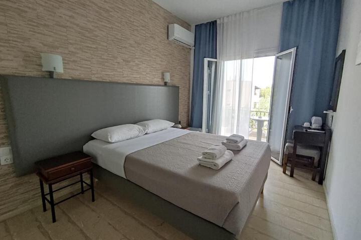 Room 10 of 41