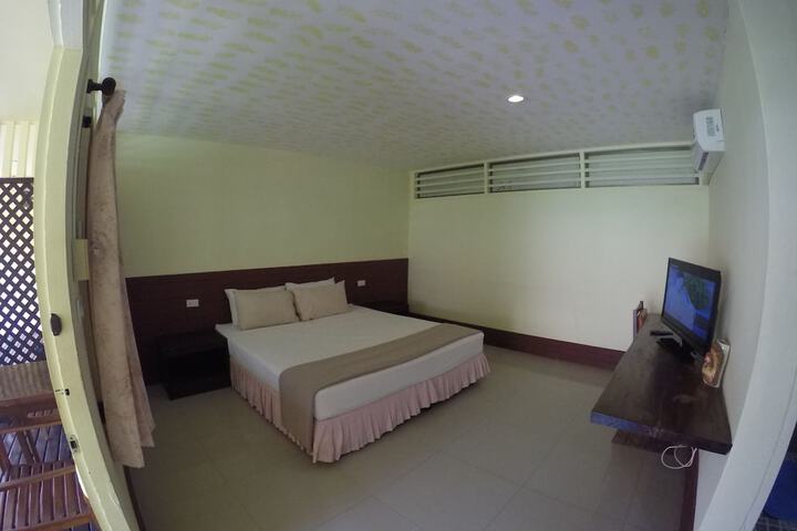 Room 5 of 45