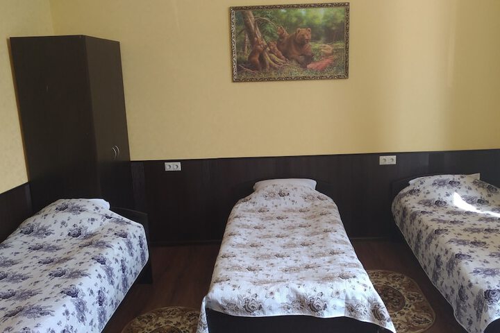 Room 26 of 99