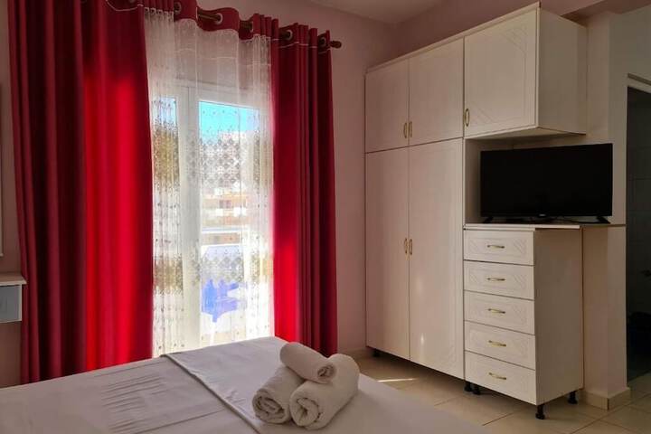 Room 7 of 15