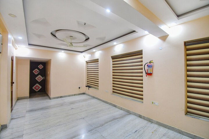 Hotel Interior 4 of 29