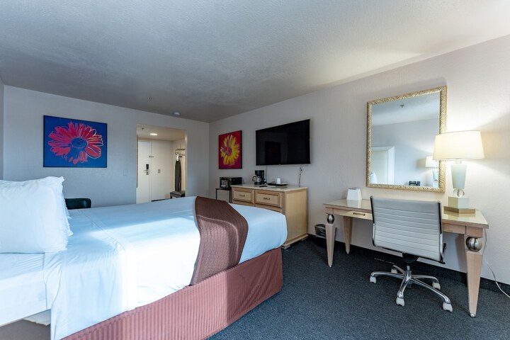 2 Double Beds (18 of 28)