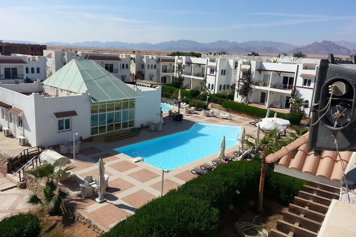 Pool 39 of 80