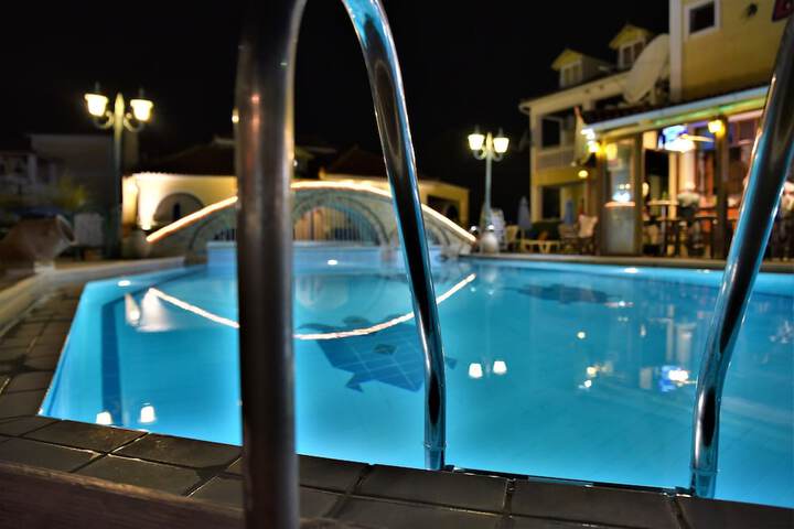 Pools & Facilities