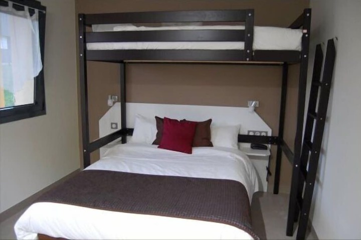 Room 9 of 61