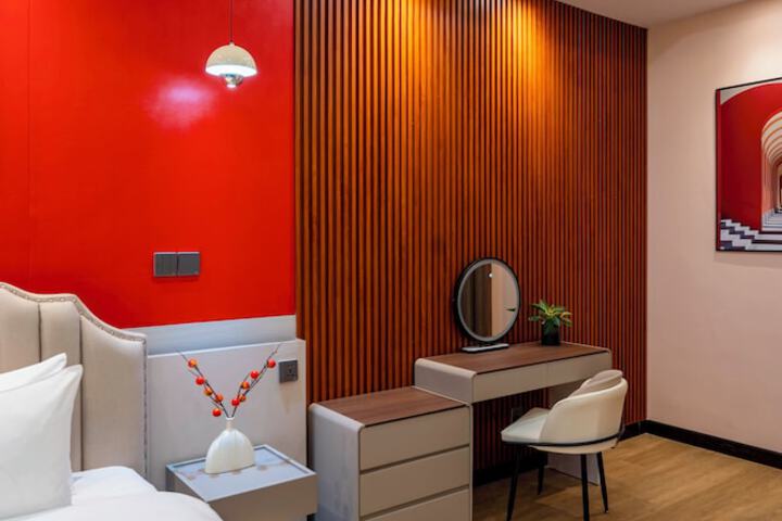 Room 17 of 65