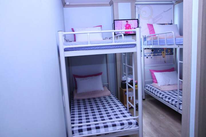 Room 11 of 70