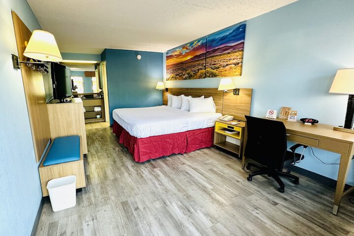 Room 11 of 35