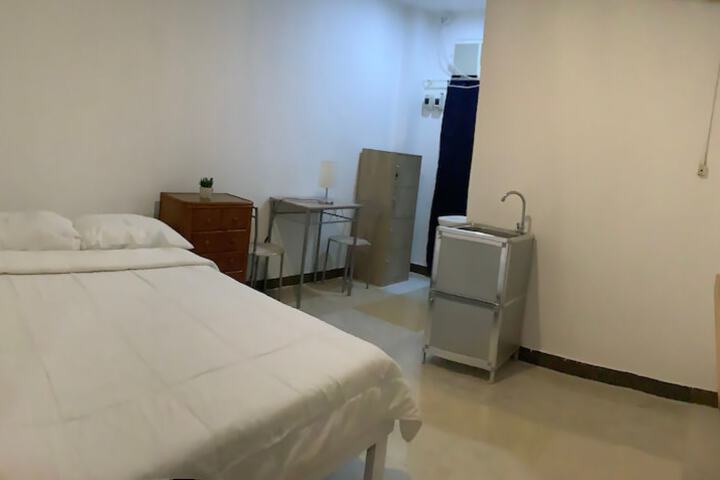 Room 18 of 52
