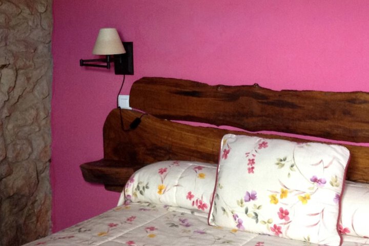 Room 3 of 32