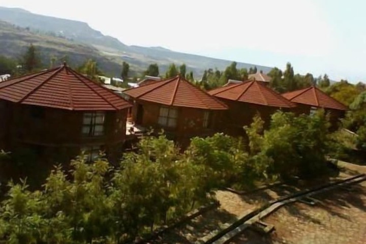 Room 4 of 35