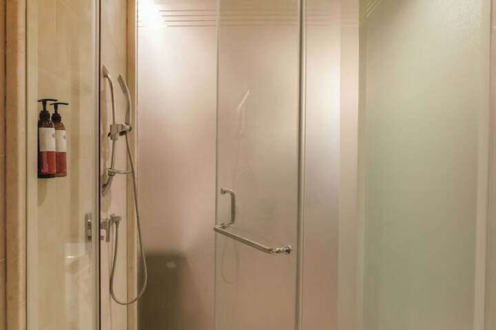 Room 43 of 55