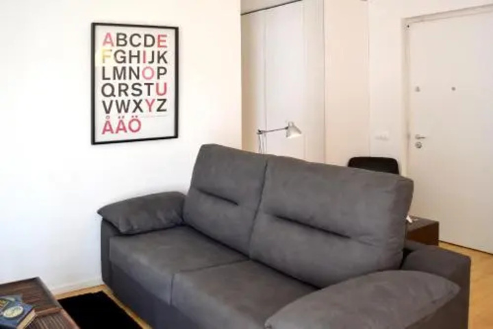 Room 8 of 15