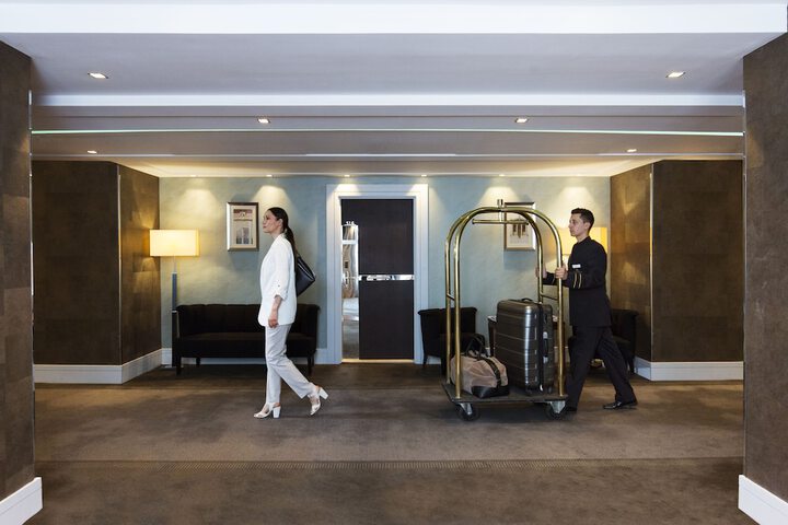 Concierge desk