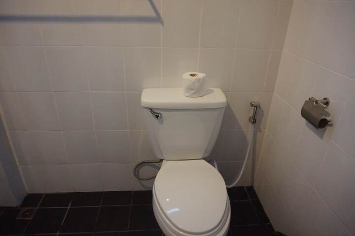 Room 7 of 26