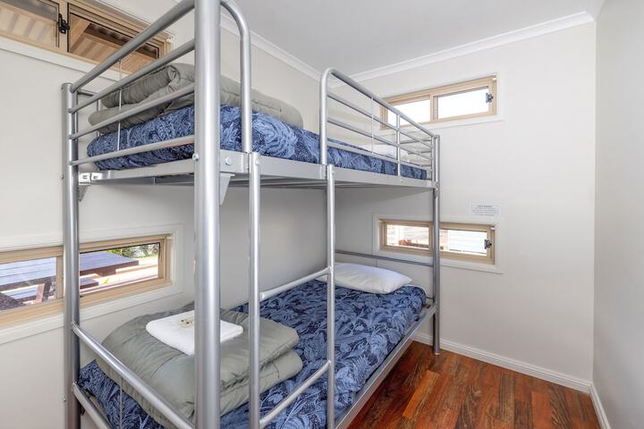 Room 8 of 96