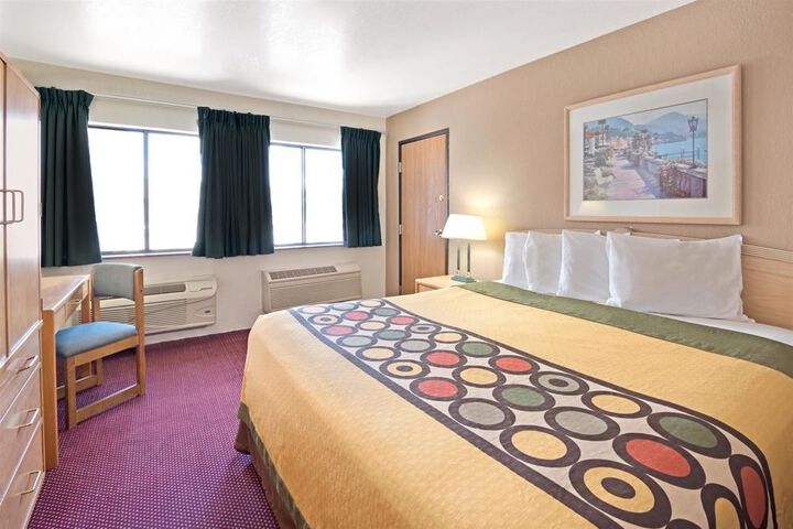 Room 14 of 31