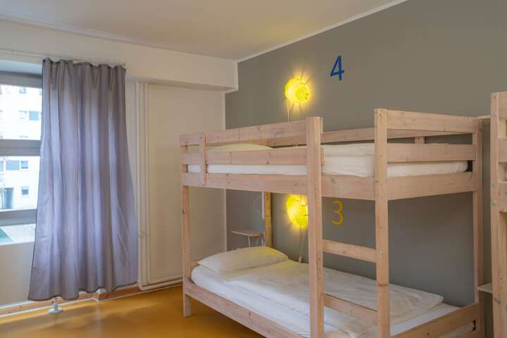 Room 38 of 133