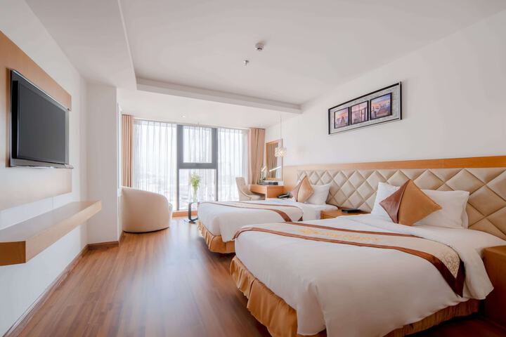 Room 33 of 121